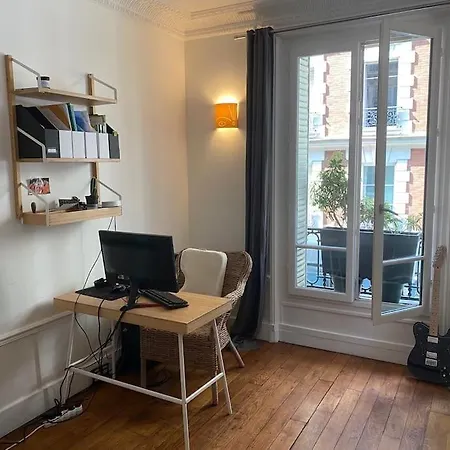 De Charme Sur Place Arboree 100m2 Paris