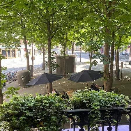 De Charme Sur Place Arboree 100m2 Paris